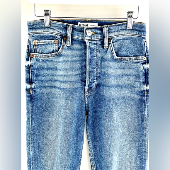 RE/DONE Dusty Destroy High-Rise Ankle Crop Jeans - Picture 4 of 13